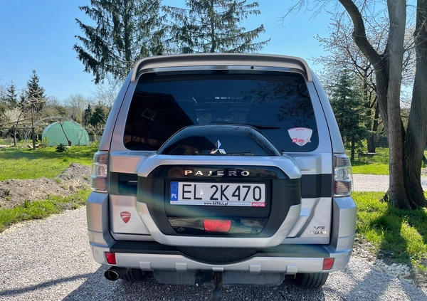 Mitsubishi Pajero cena 132000 przebieg: 107000, rok produkcji 2018 z Kraków małe 277